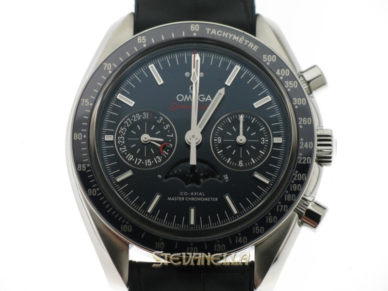 omega speedmaster professional moonwatch moonphase